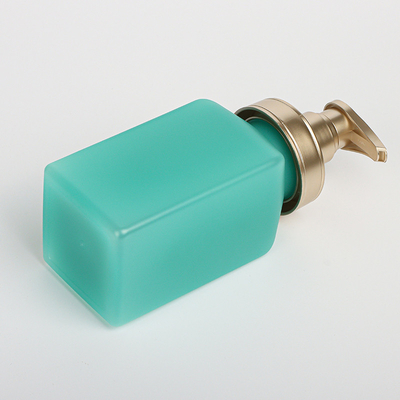 Luxury Gold Top Press Pump Green Body Lotion คอนเทนเนอร์บรรจุภัณฑ์แชมพูขวดพลาสติกสแควร์