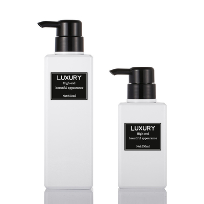 ขวดโลชั่นเครื่องสำอางเปล่า 200ml รูปทรงสี่เหลี่ยมจัตุรัสกว้าง 61 มม. พร้อมปั๊ม 42 มม.
